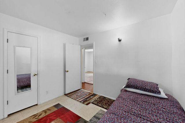 7126 CECILIA Drive SW, Albuquerque, NM 87105