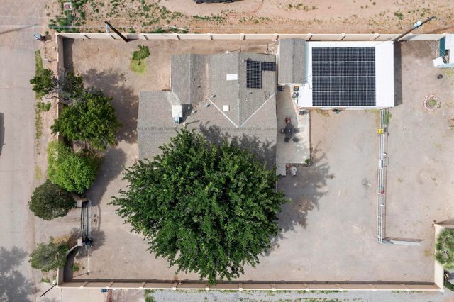 7126 CECILIA Drive SW, Albuquerque, NM 87105