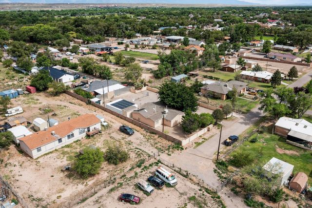 7126 CECILIA Drive SW, Albuquerque, NM 87105