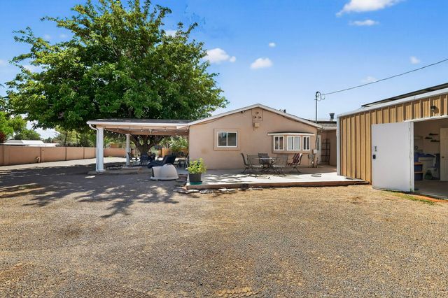 7126 CECILIA Drive SW, Albuquerque, NM 87105