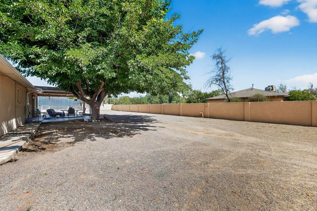 7126 CECILIA Drive SW, Albuquerque, NM 87105