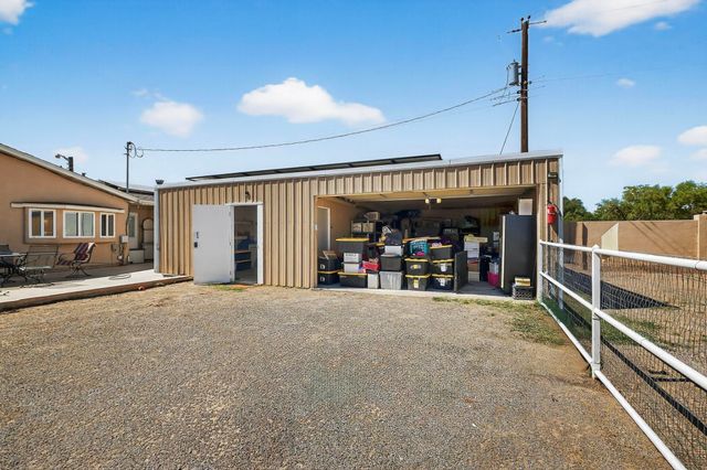 7126 CECILIA Drive SW, Albuquerque, NM 87105