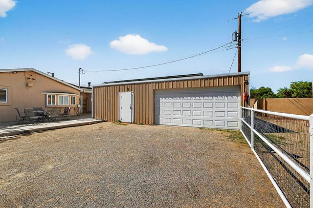 7126 CECILIA Drive SW, Albuquerque, NM 87105