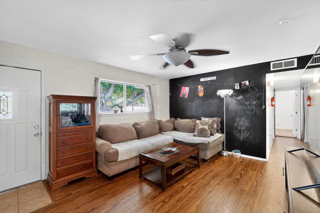 7126 CECILIA Drive SW, Albuquerque, NM 87105