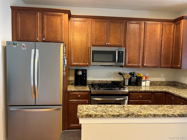 133 Somerset Drive, Massapequa, NY 11758