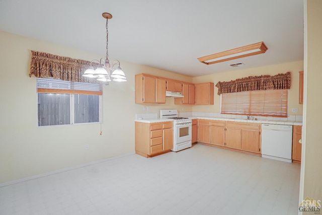 4328 Range Drive, Bakersfield, CA 93312