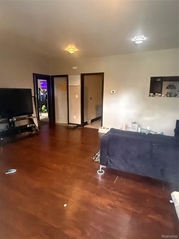 22440 Pembroke Avenue, Detroit, MI 48219