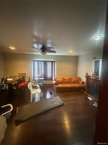 22440 Pembroke Avenue, Detroit, MI 48219