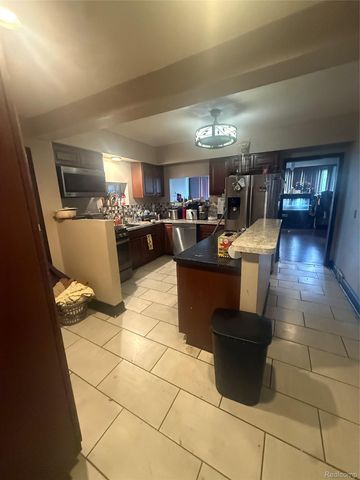 22440 Pembroke Avenue, Detroit, MI 48219