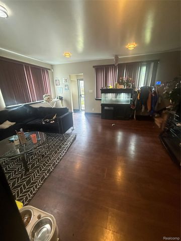 22440 Pembroke Avenue, Detroit, MI 48219