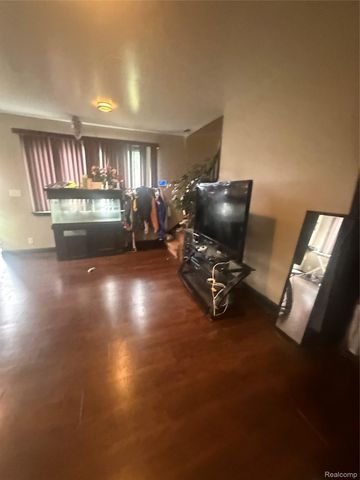 22440 Pembroke Avenue, Detroit, MI 48219