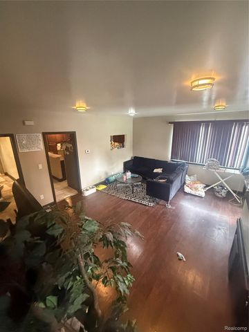 22440 Pembroke Avenue, Detroit, MI 48219