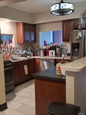 22440 Pembroke Avenue, Detroit, MI 48219
