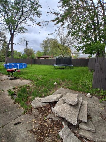 22440 Pembroke Avenue, Detroit, MI 48219