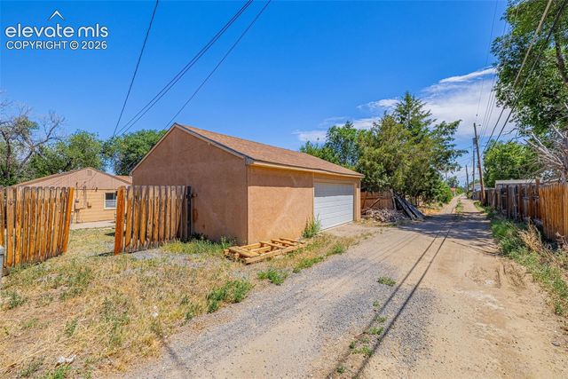 3023 2nd Avenue, Pueblo, CO 81008