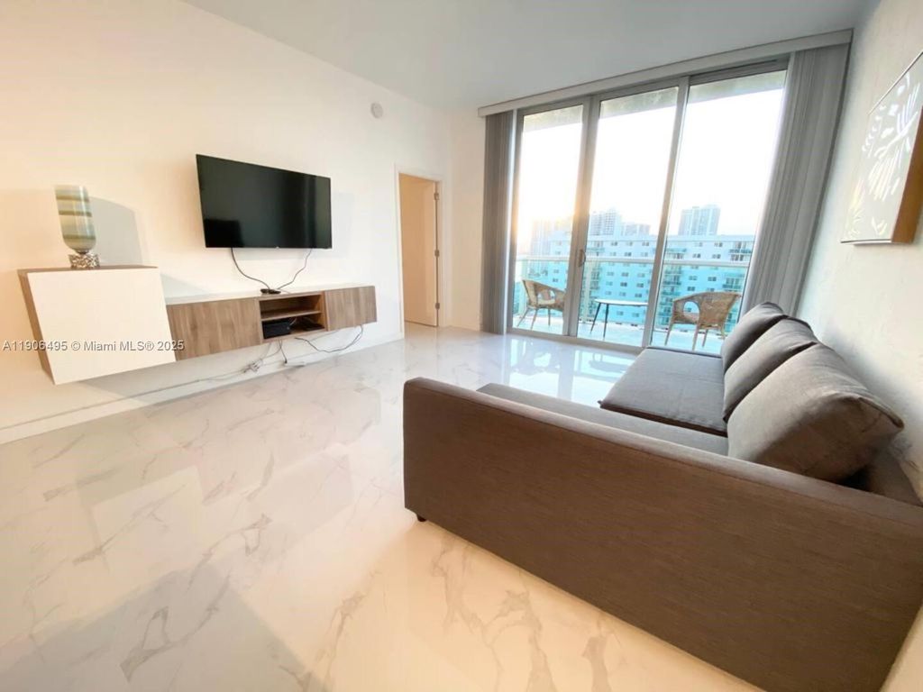 19370 Collins Ave PH-10, Sunny Isles Beach, FL 33160