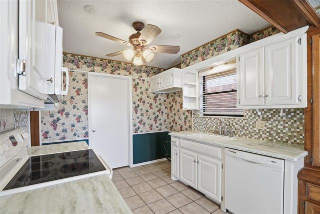 11228 NW 109th Street, Yukon, OK 73099