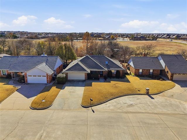 11228 NW 109th Street, Yukon, OK 73099