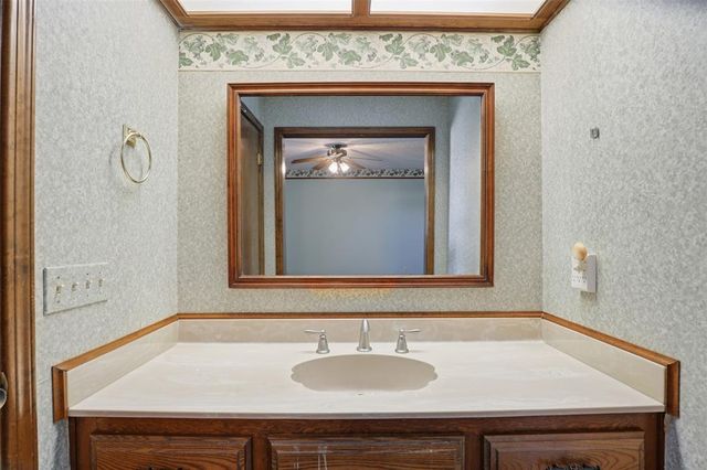 11228 NW 109th Street, Yukon, OK 73099