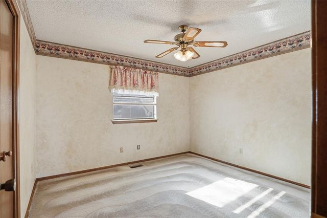 11228 NW 109th Street, Yukon, OK 73099