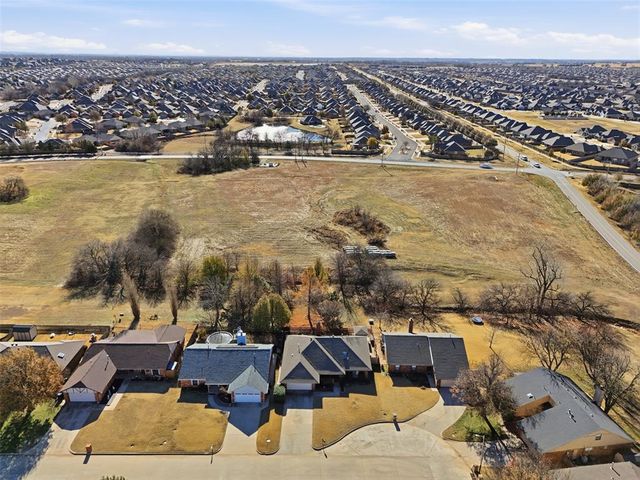 11228 NW 109th Street, Yukon, OK 73099