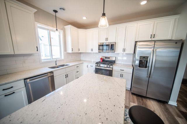 5247 Harvest Lake Drive NW, Rochester, MN 55901