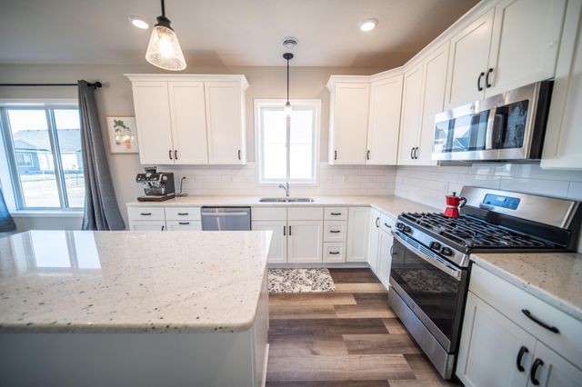 5247 Harvest Lake Drive NW, Rochester, MN 55901