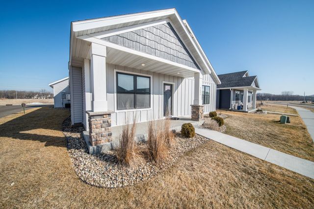 5247 Harvest Lake Drive NW, Rochester, MN 55901