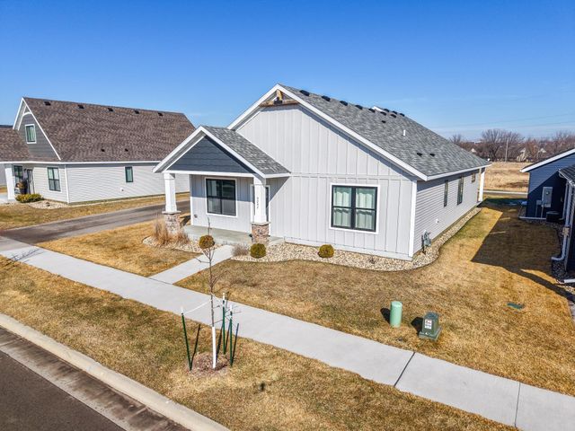 5247 Harvest Lake Drive NW, Rochester, MN 55901