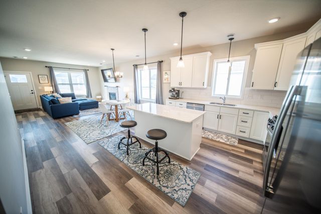 5247 Harvest Lake Drive NW, Rochester, MN 55901