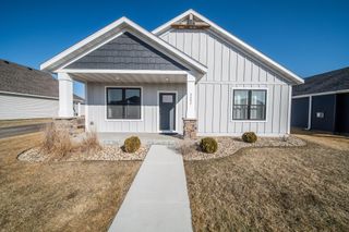 5247 Harvest Lake Drive NW, Rochester, MN 55901