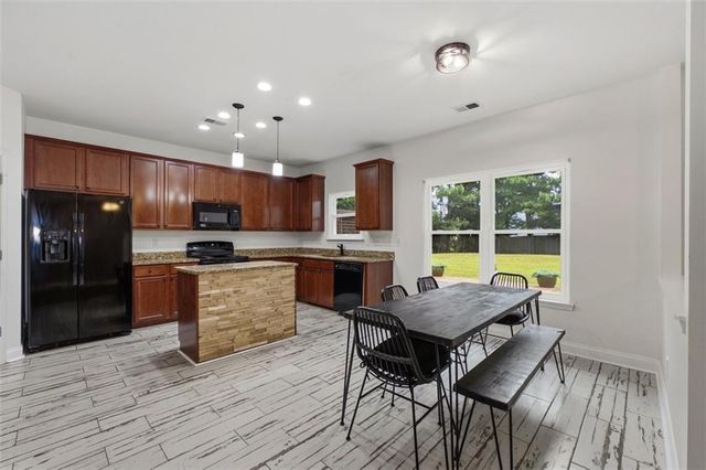 4132 Eldon Drive, Fairburn, GA 30213
