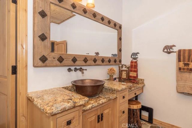 659 Cove Drive, Big Bear Lake, CA 92315