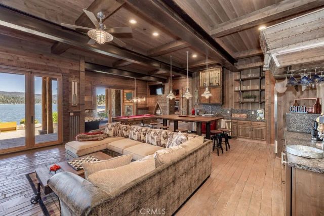 659 Cove Drive, Big Bear Lake, CA 92315