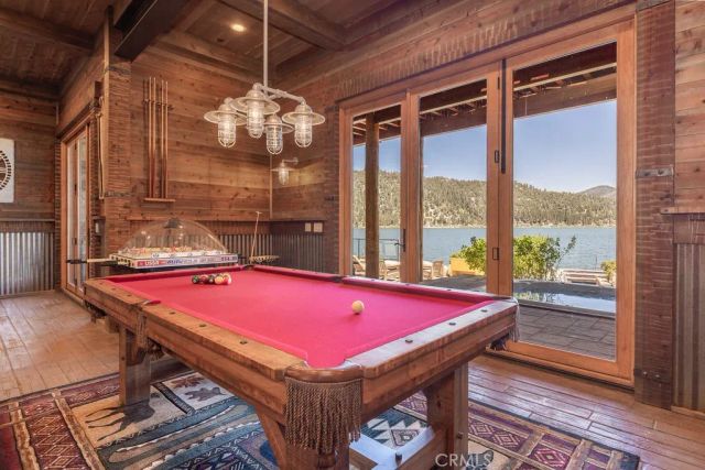 659 Cove Drive, Big Bear Lake, CA 92315