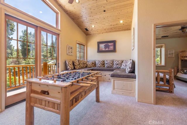 659 Cove Drive, Big Bear Lake, CA 92315