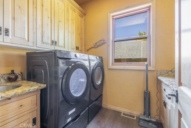 659 Cove Drive, Big Bear Lake, CA 92315