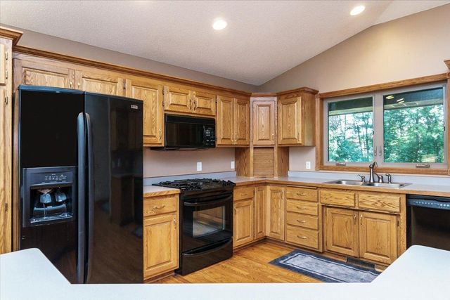 956 160th Lane NE, Ham Lake, MN 55304