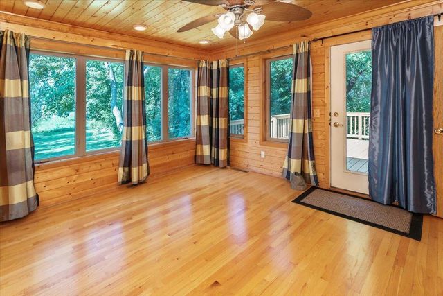 956 160th Lane NE, Ham Lake, MN 55304