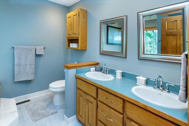 956 160th Lane NE, Ham Lake, MN 55304