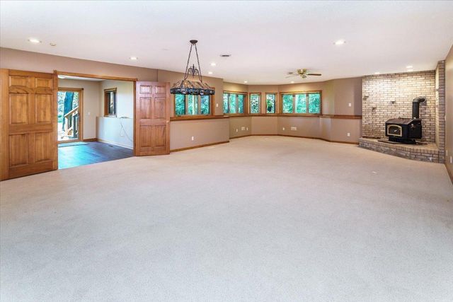 956 160th Lane NE, Ham Lake, MN 55304