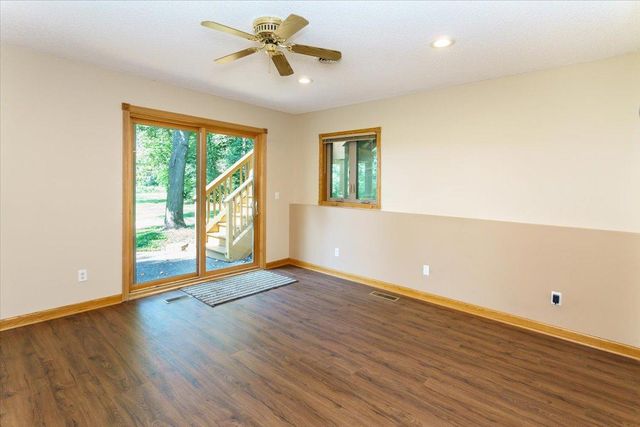 956 160th Lane NE, Ham Lake, MN 55304