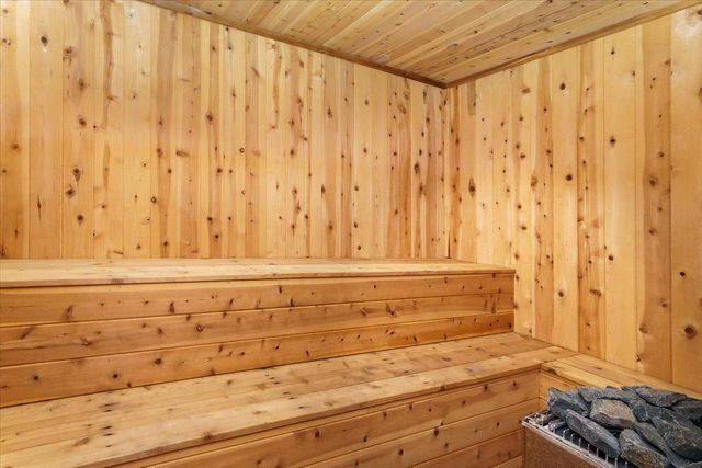 956 160th Lane NE, Ham Lake, MN 55304