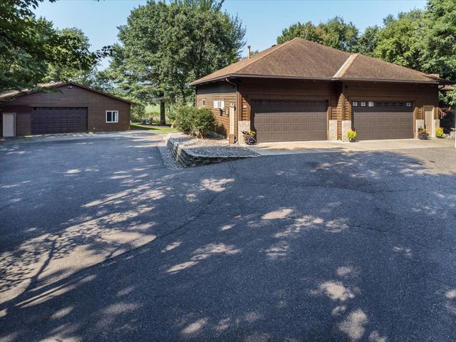 956 160th Lane NE, Ham Lake, MN 55304