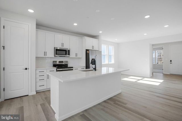 135 CATALPA DR, North East, MD 21901