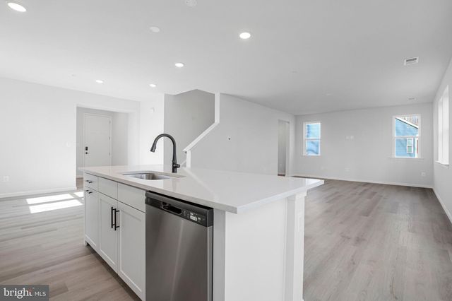 135 CATALPA DR, North East, MD 21901