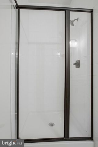 135 CATALPA DR, North East, MD 21901