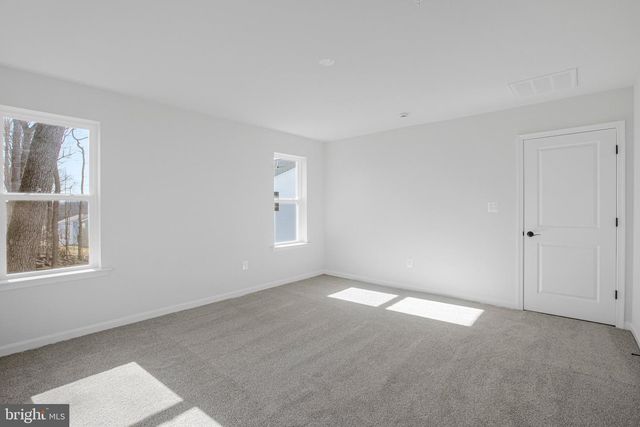 135 CATALPA DR, North East, MD 21901