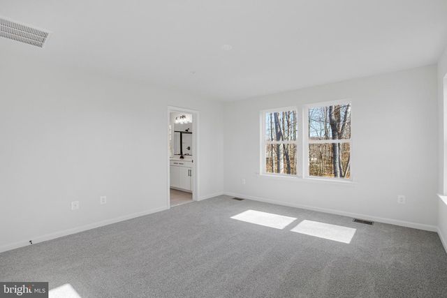 135 CATALPA DR, North East, MD 21901