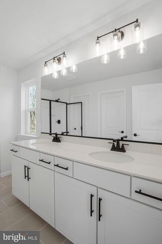 135 CATALPA DR, North East, MD 21901